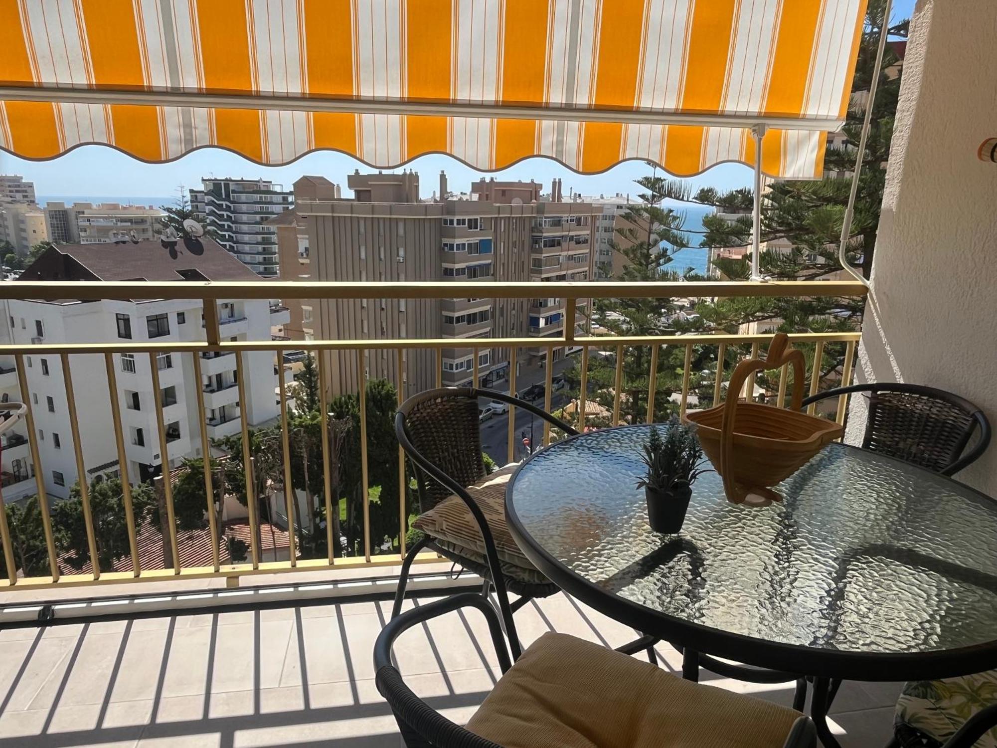 Apartamento Kristie フエンヒロラ エクステリア 写真